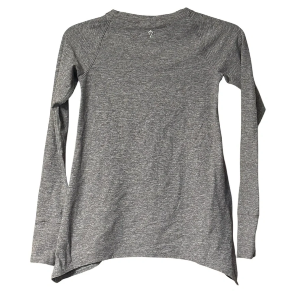 EUC Ivivva by Lululemon Practice Ready long-sleeve tee in heathered slate gray